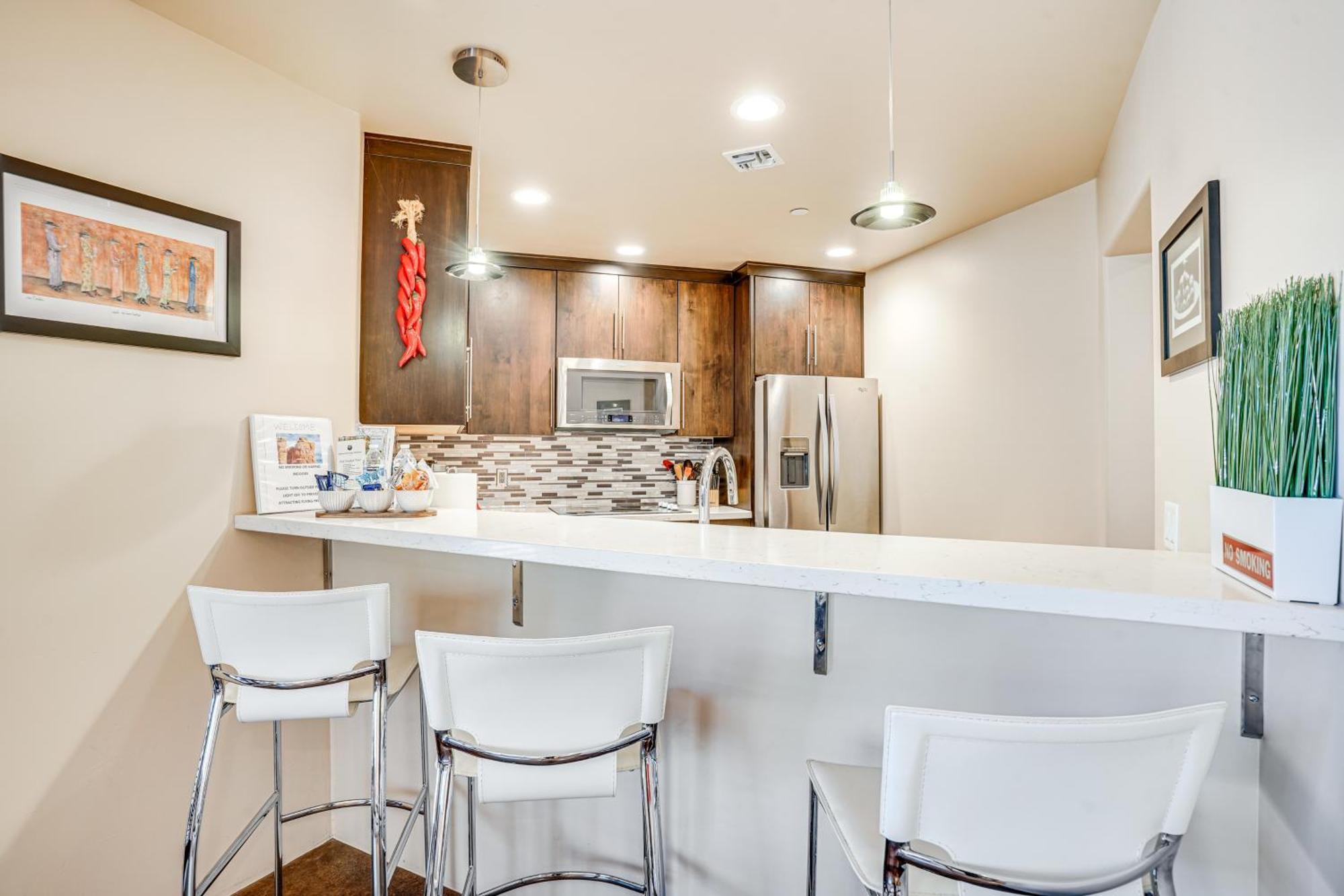 Sedona Couples Retreat With Patio Walk To Trails! 아파트 외부 사진