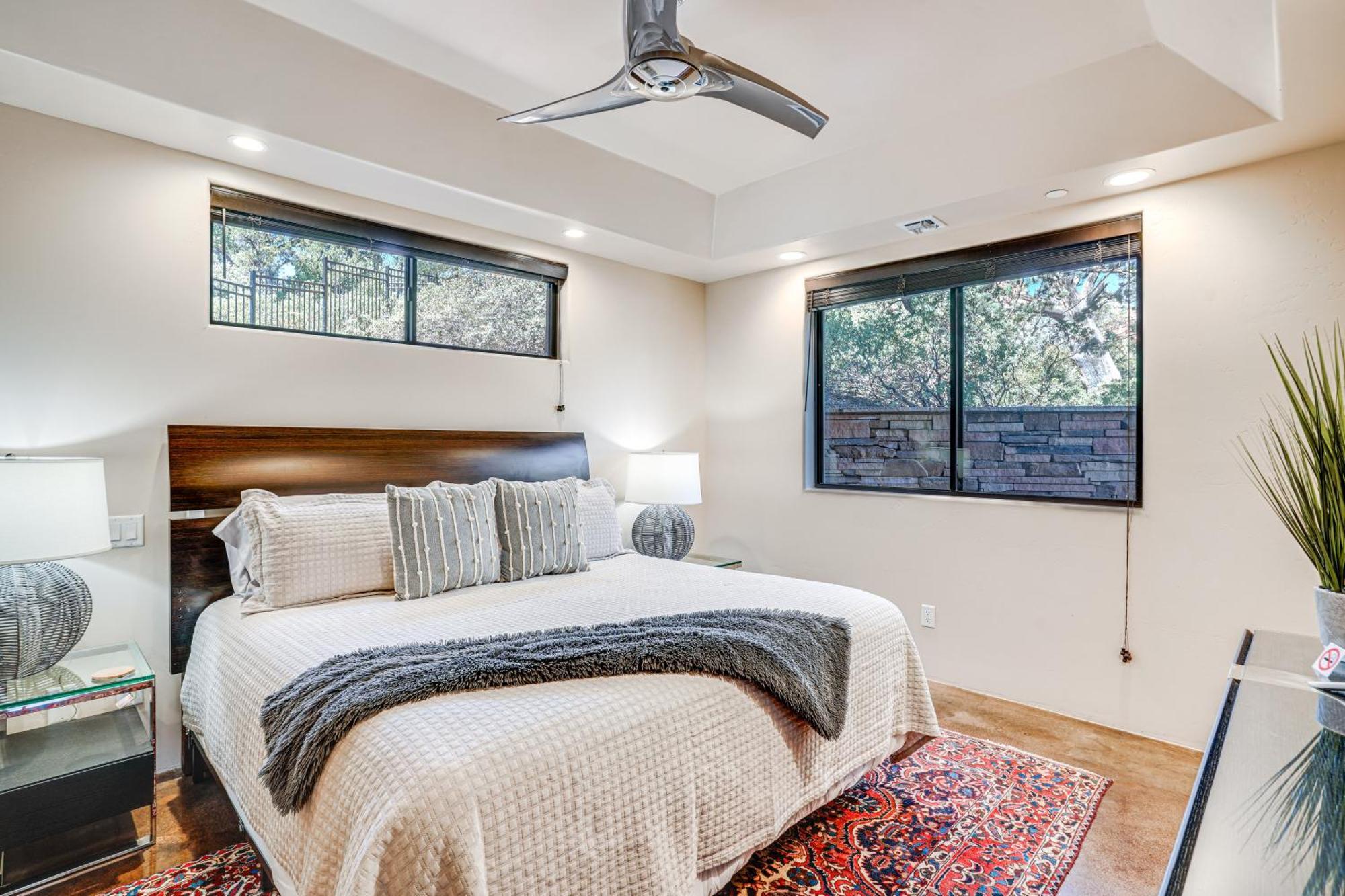 Sedona Couples Retreat With Patio Walk To Trails! 아파트 외부 사진